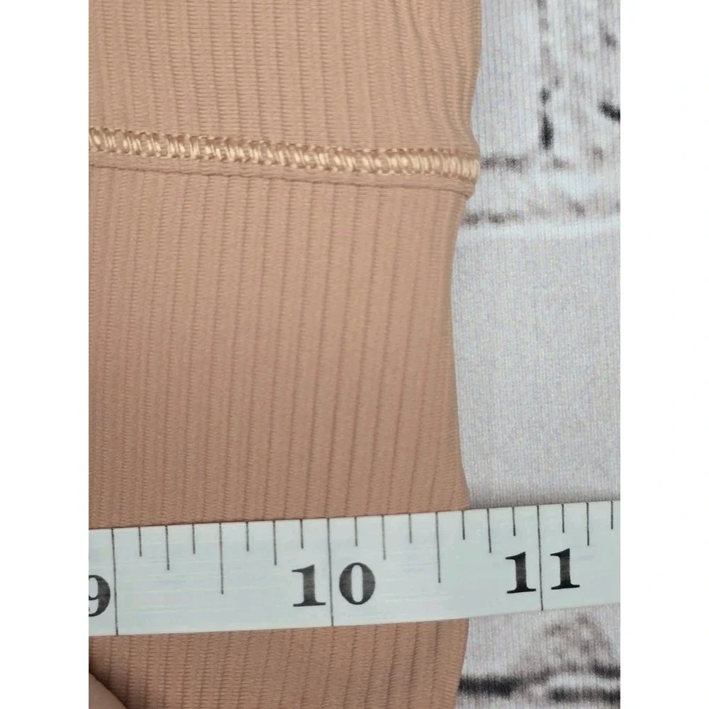 Lululemon Power Pivot Tank‎ Top Ribbed Pale Nude Blush Pink Size Extra Small XS